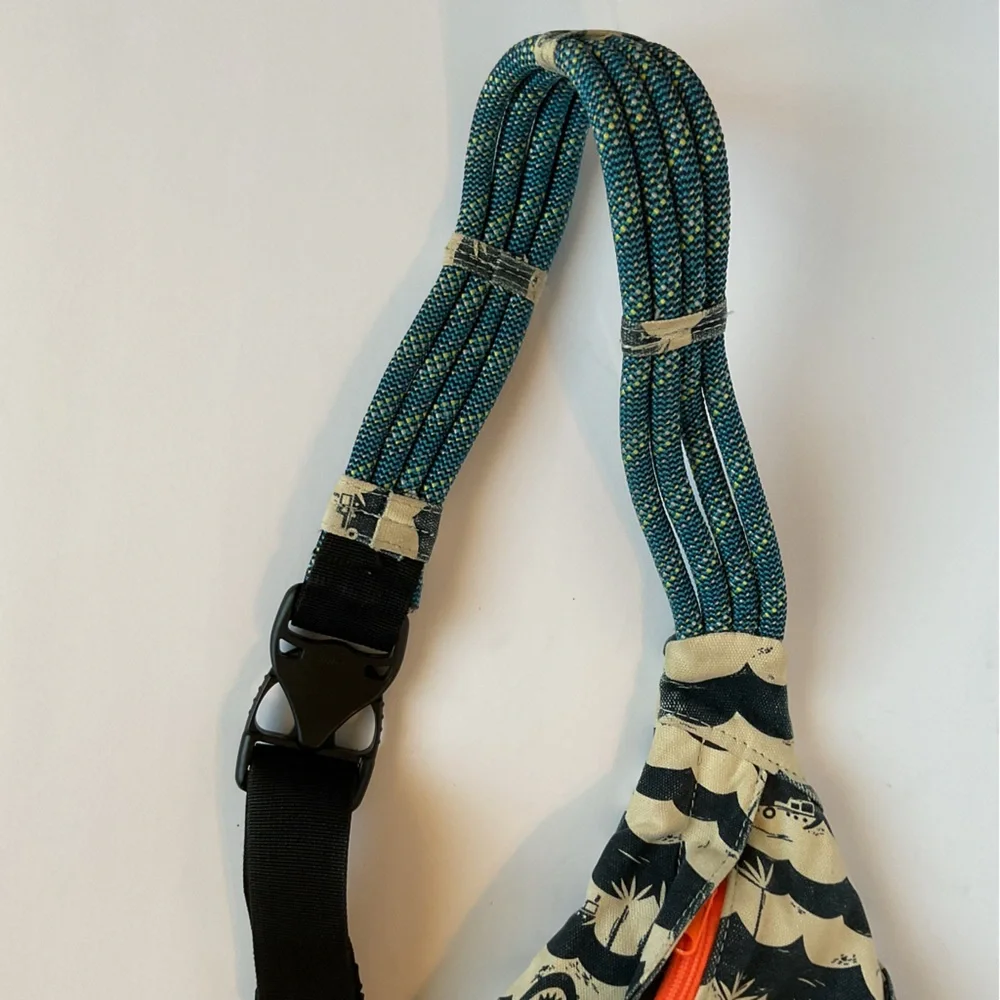 KAVU Rope Sling Bag 1 Shoulder Sling Canvas Backpack w/ Rope Shoulder Strap 20”